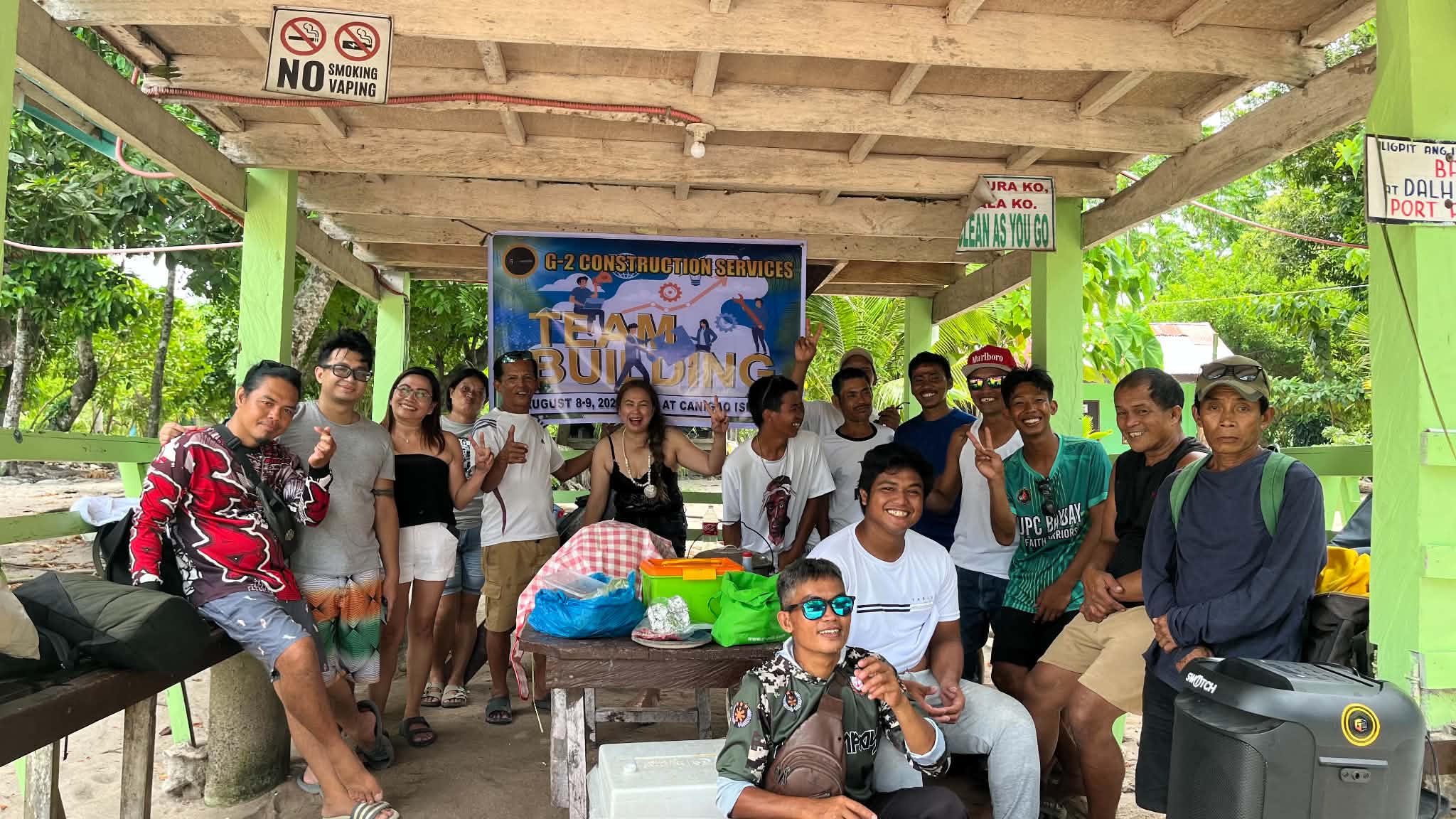 G2 team members enjoying time together during the company gathering